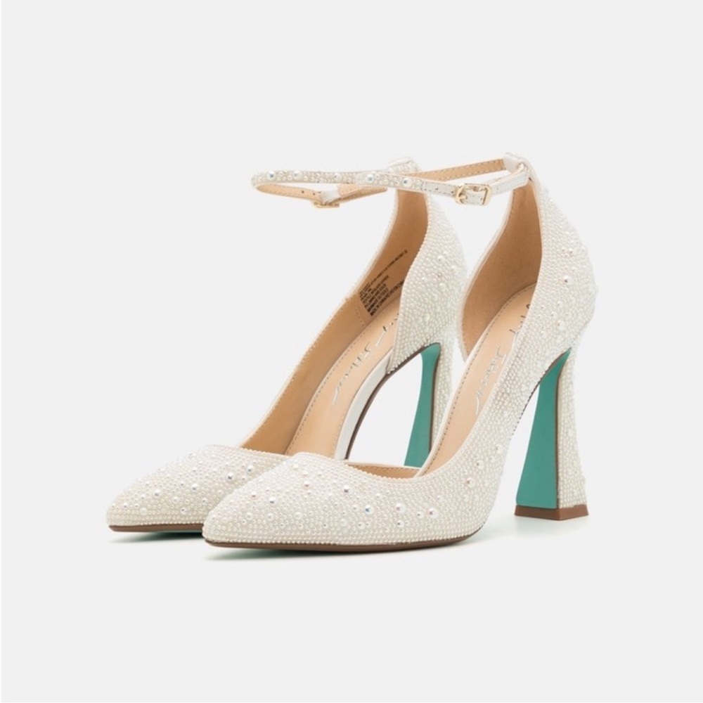 Betsey Johnson Ramsy Pearl Heel